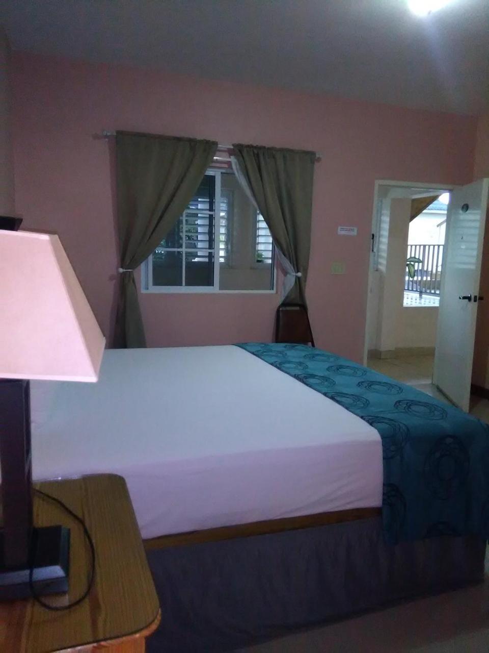 Hotel Glistening Waters
