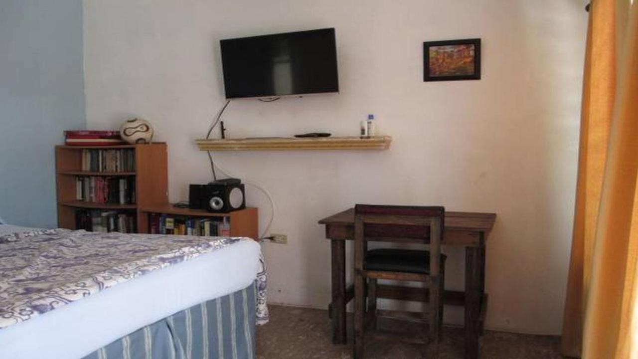 Bed & Breakfast Kingsworth 2*