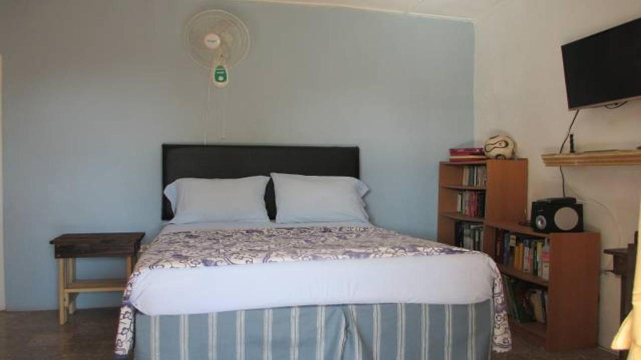Kingsworth Bed & Breakfast 2*