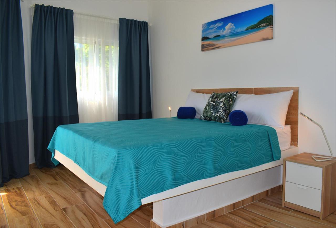 Tropical Casa Laguna Hotel 4*