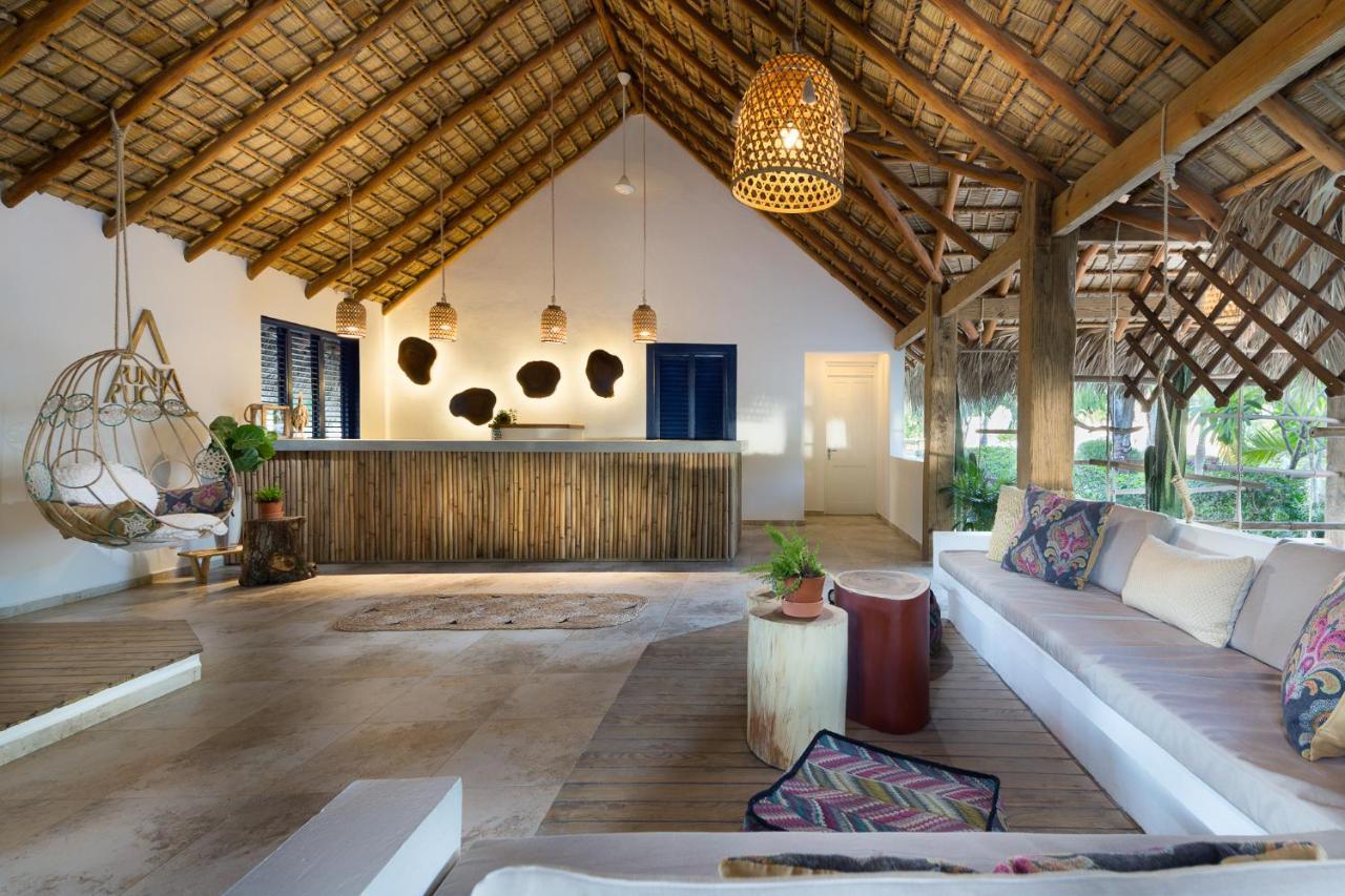 Boutique & Hotel