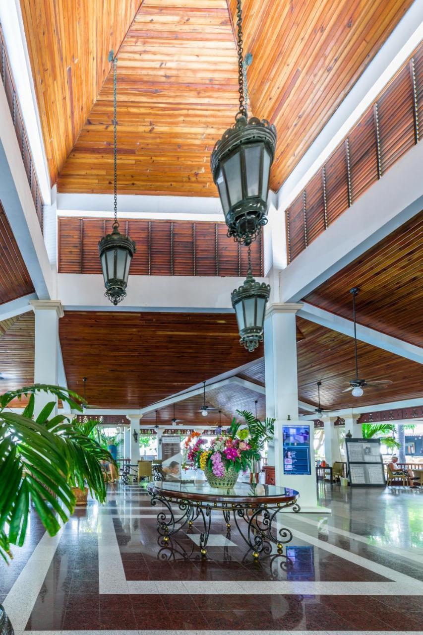Playabachata Hotel