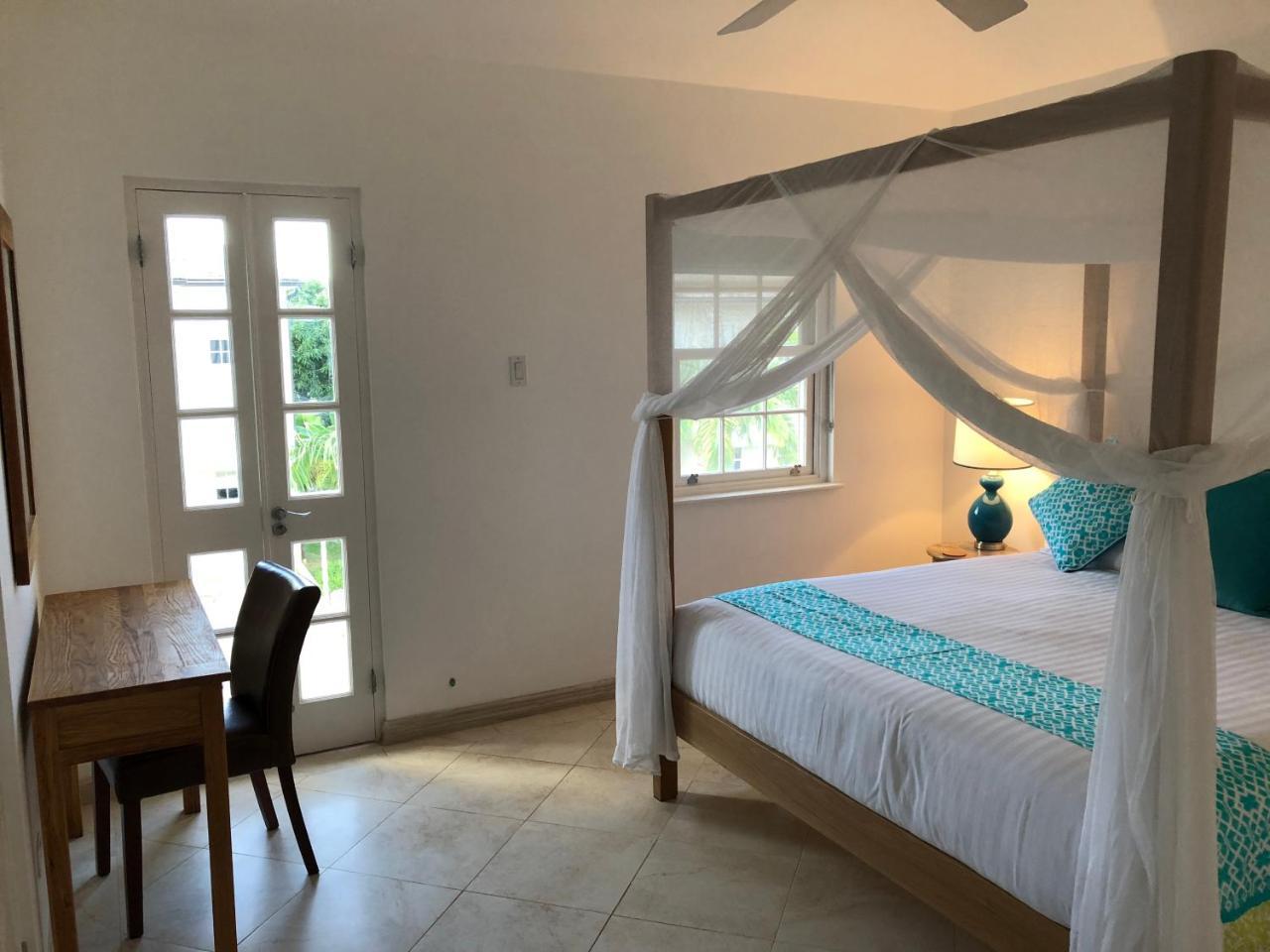 Battaleys Mews Villa