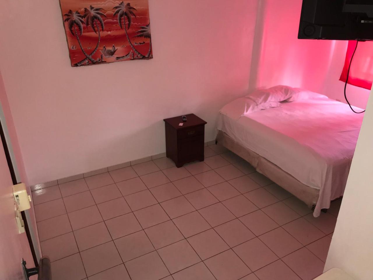 Seahorse Aparthotel 4*