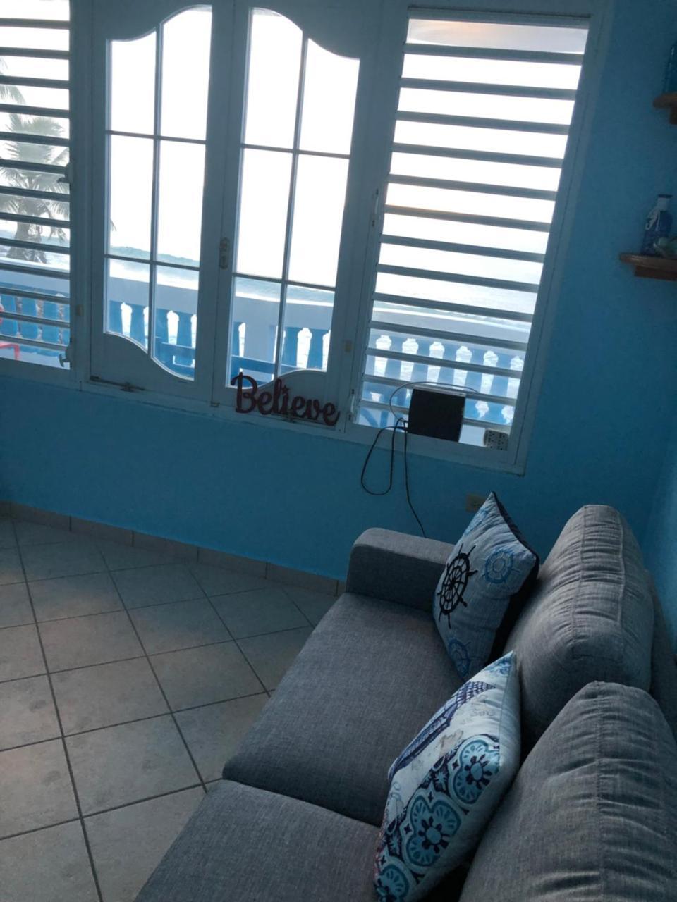 Rompeolas Beach House 2 Aguadilla