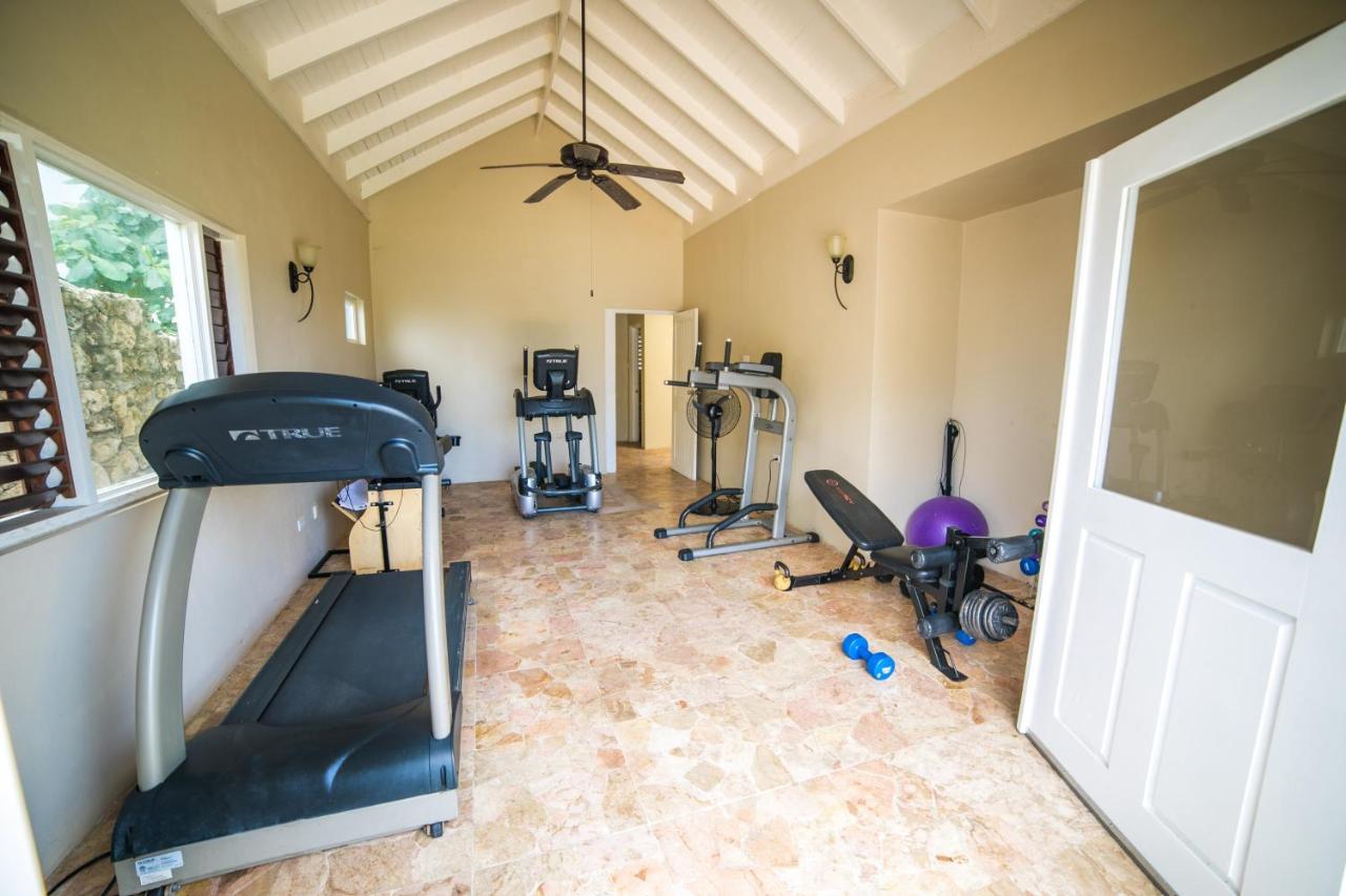 Aparthotel Whispering Seas - 2 Bedroom Luxury Ocean Front St. Mary