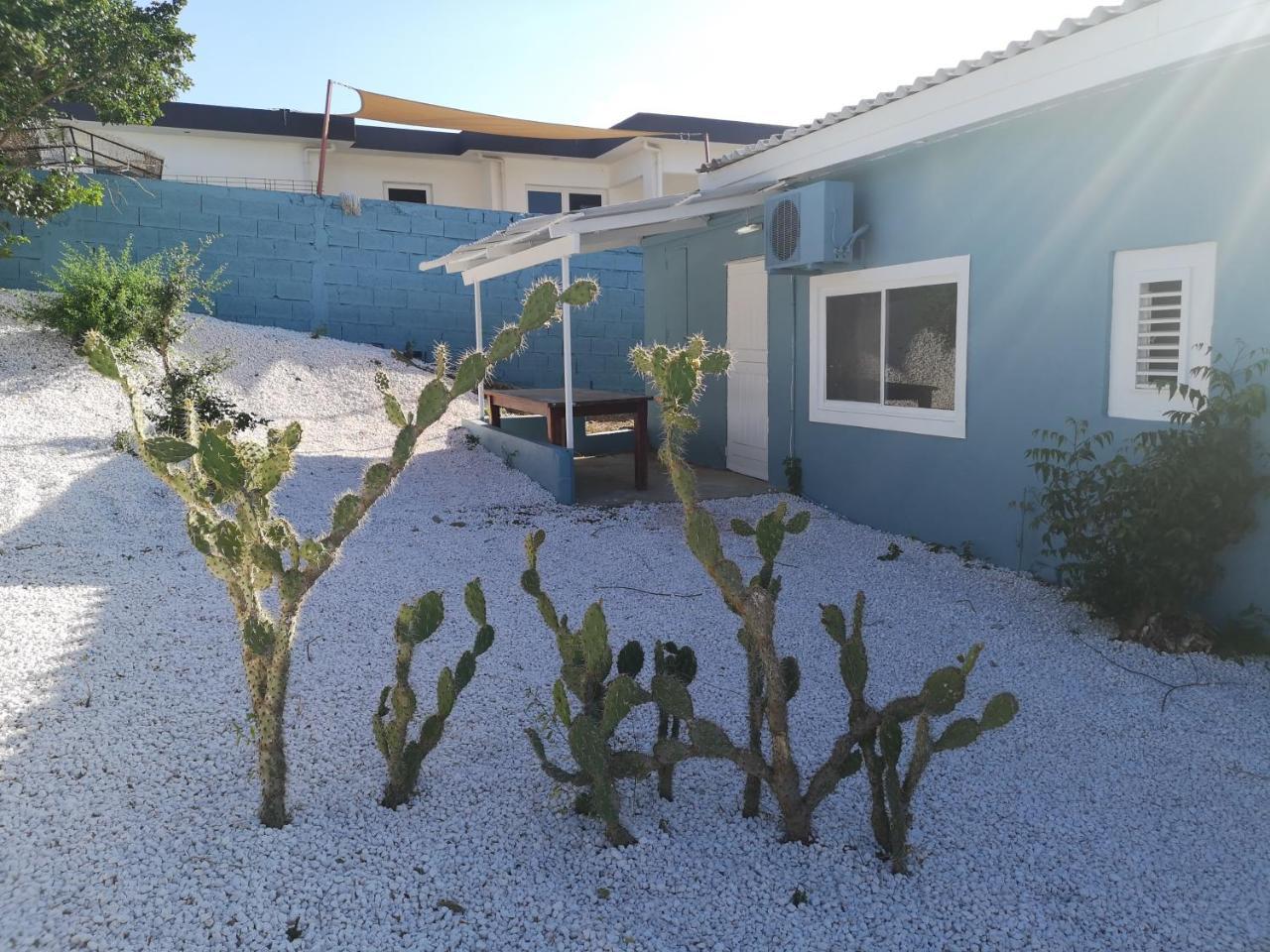 Holiday home Kt169 Kaya Telekomunikashon Brakkep Willemstad