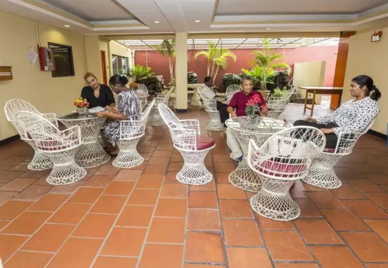 Hotel Sundeck Port of Spain