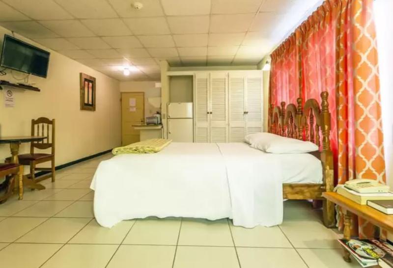 Hotel Sundeck Port of Spain