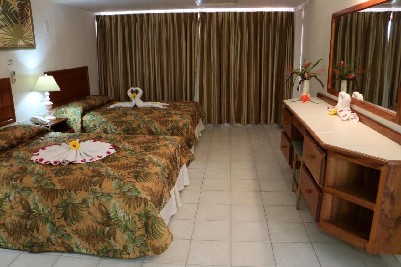 Crown Point Beach Hotel 3* Crown Point