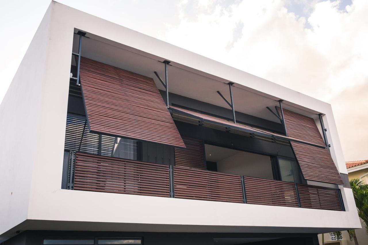 Contour * Willemstad