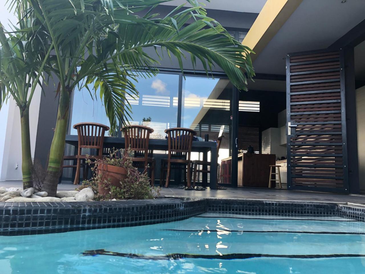 Contour Villa *