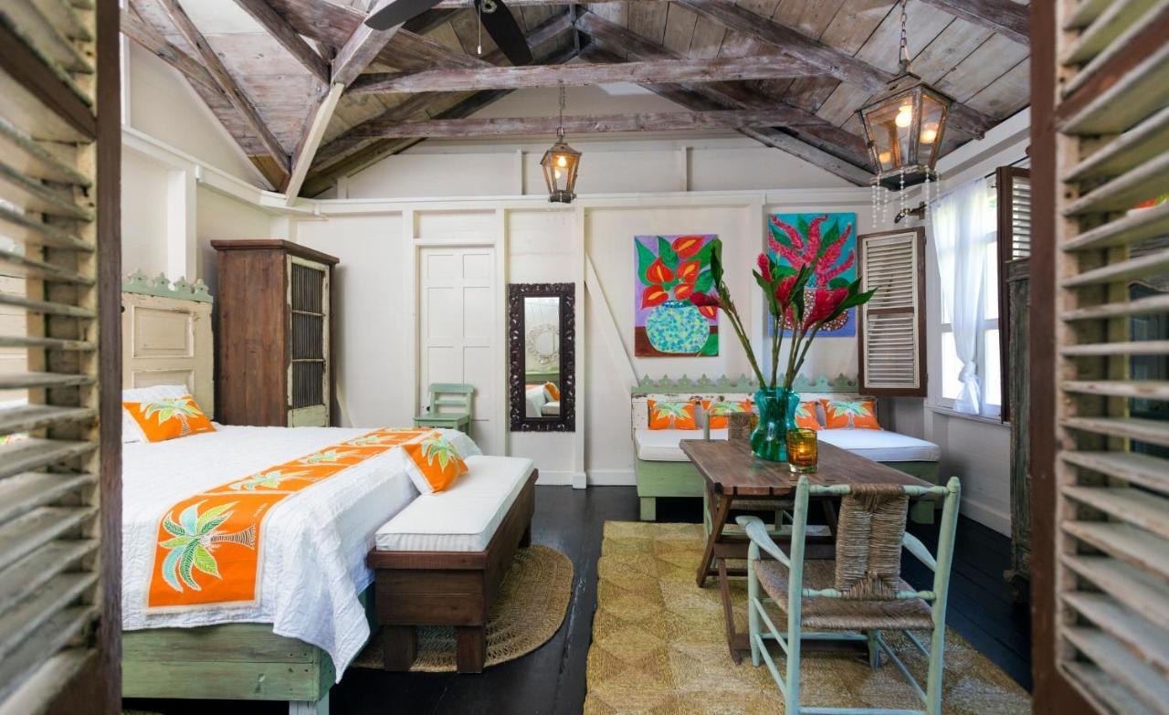 Pink Plantation House 3*