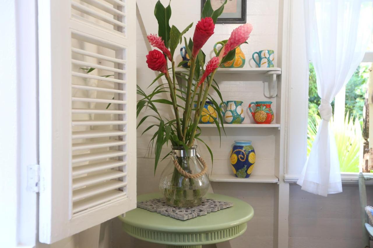 Pink Plantation House Inn