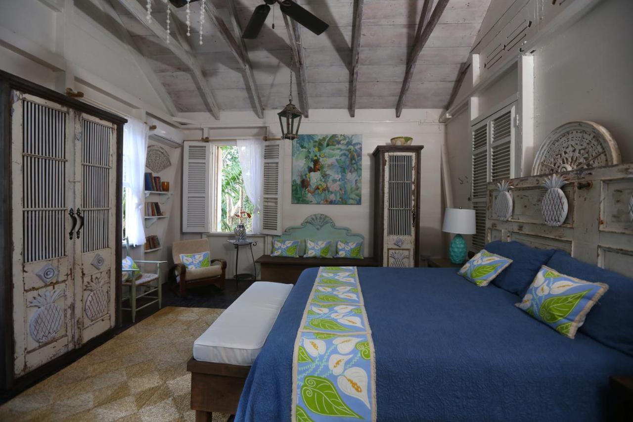 Pink Plantation House Inn