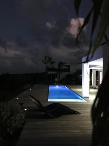 The Pearl * Orient Bay