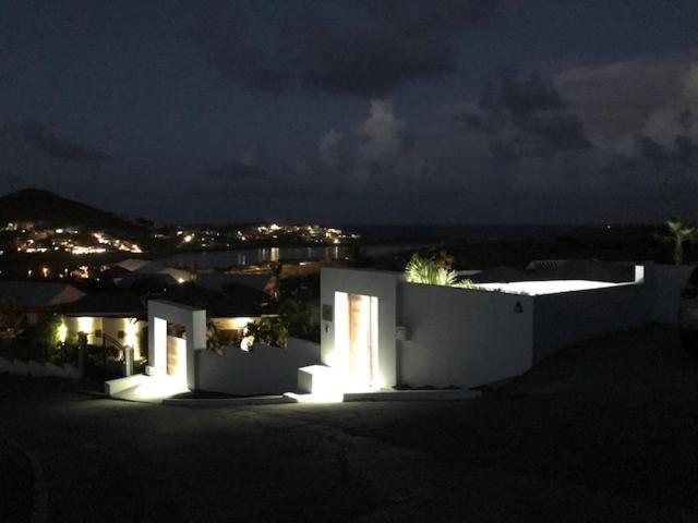 The Pearl * Orient Bay