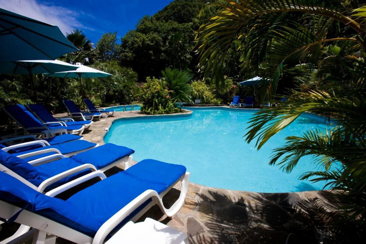 Resort Young Island 3*