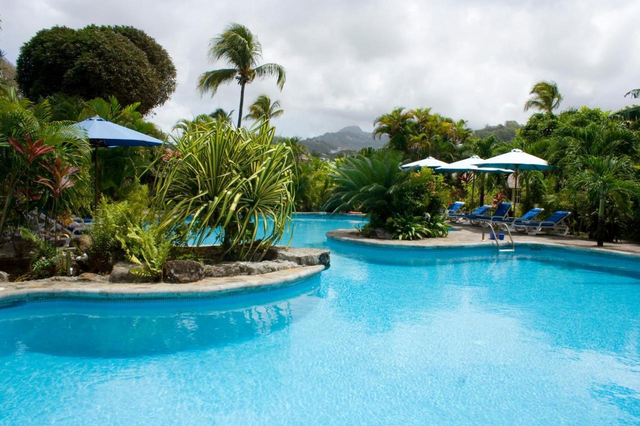 Young Island 3*
