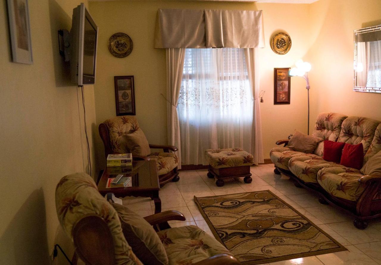 Cliffe Ranch Mandeville