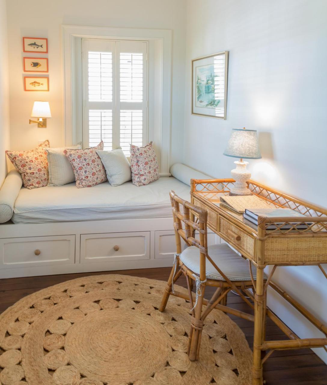 Eleven Bahama House Resort