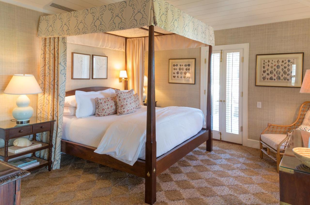 Eleven Bahama House Resort 4*