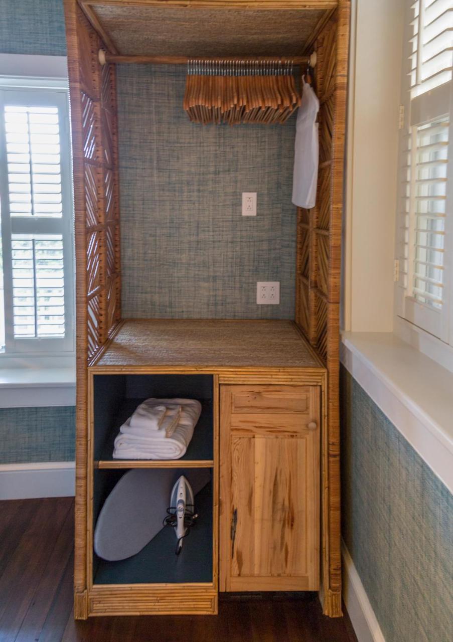 Eleven Bahama House Resort
