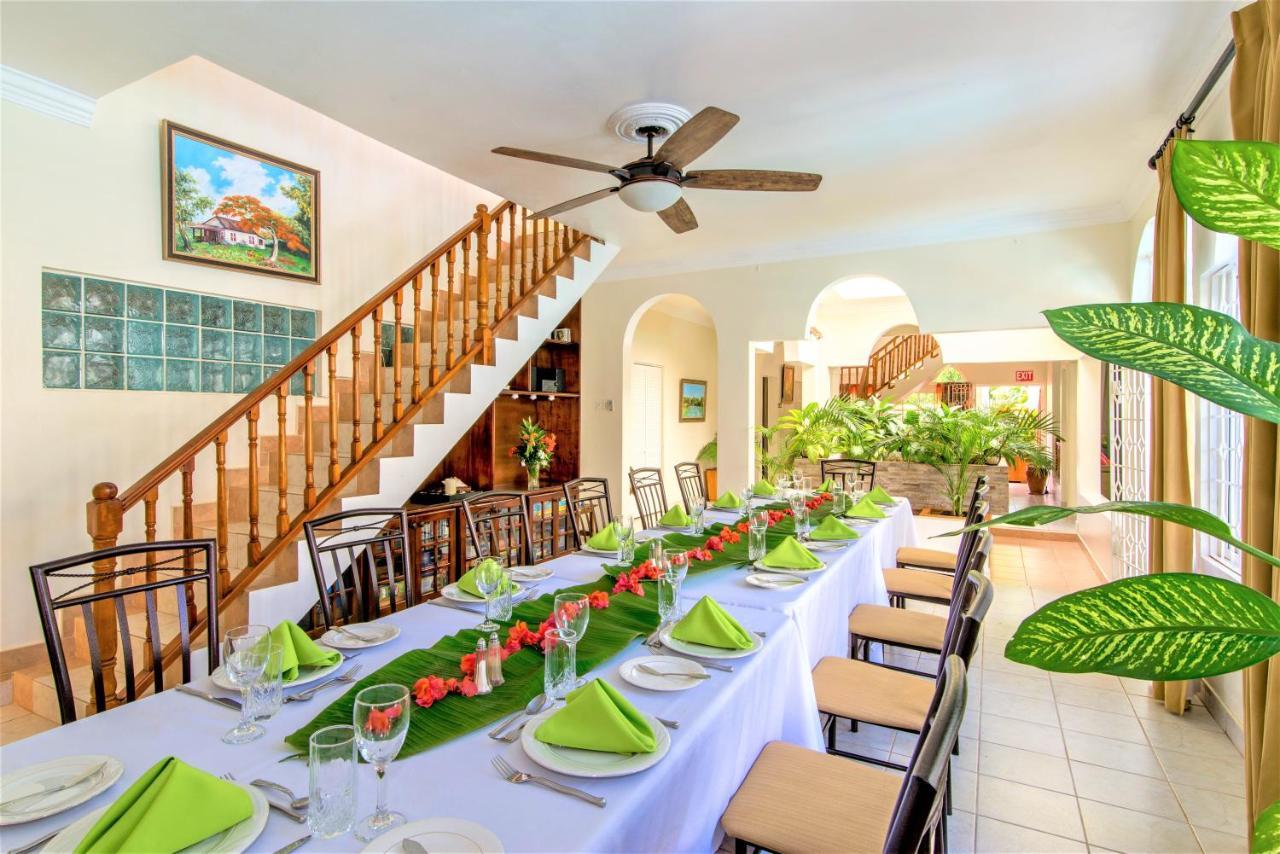 Villa Oui Discovery Bay