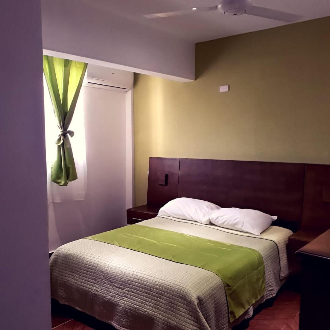 Figaro Hotel 3*