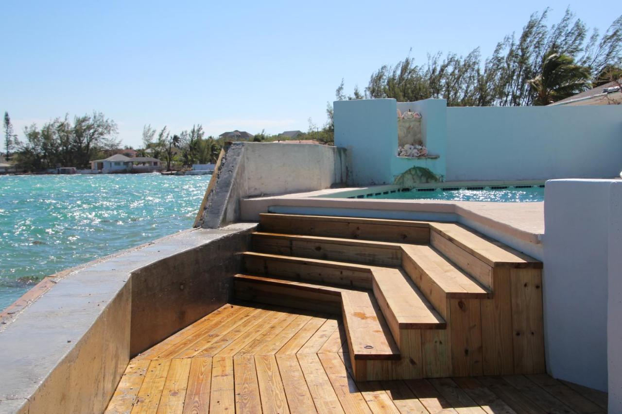 Water's Edge - Oceanfront With Private Pool * Nassau