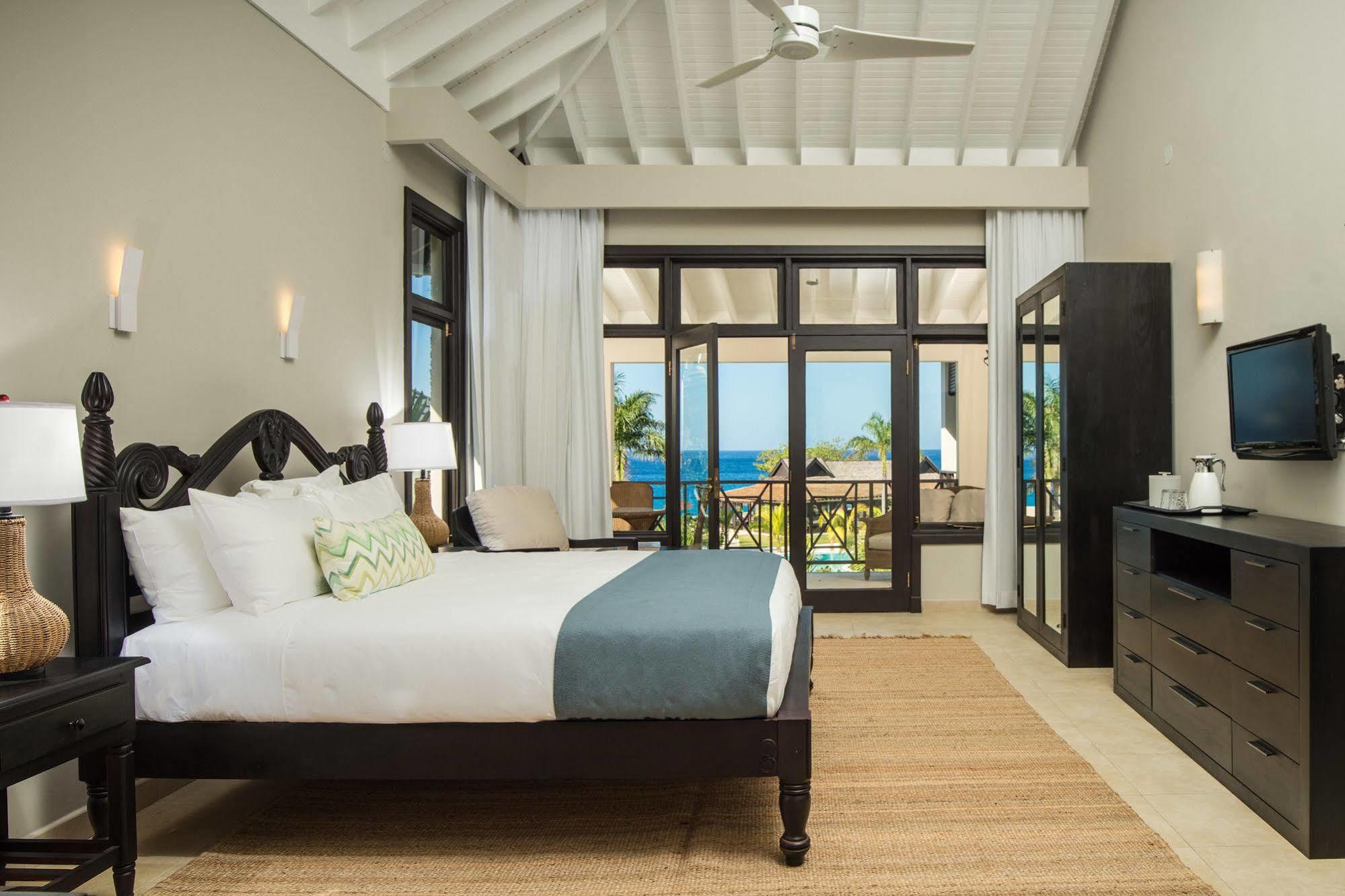 The Cliff Hotel