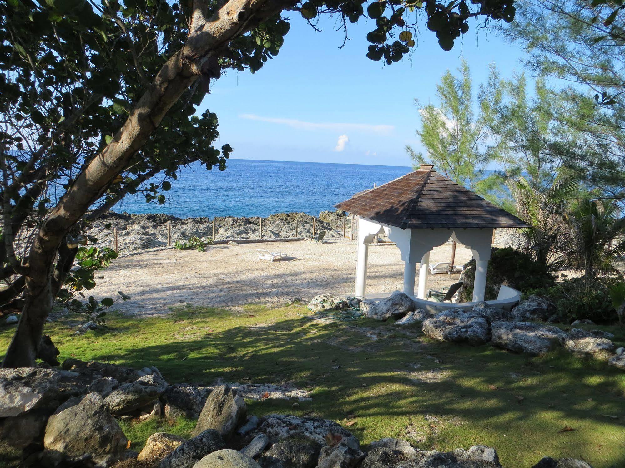 Tingalaya's Retreat 3* Negril