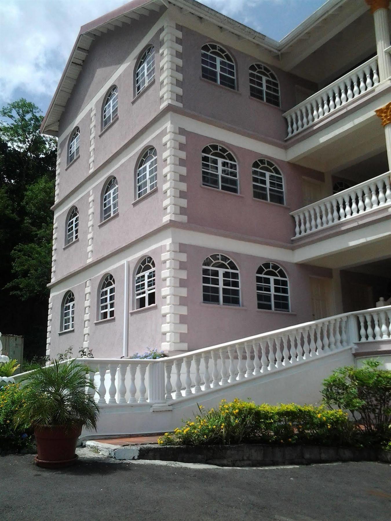 Hotel Rejens 4*