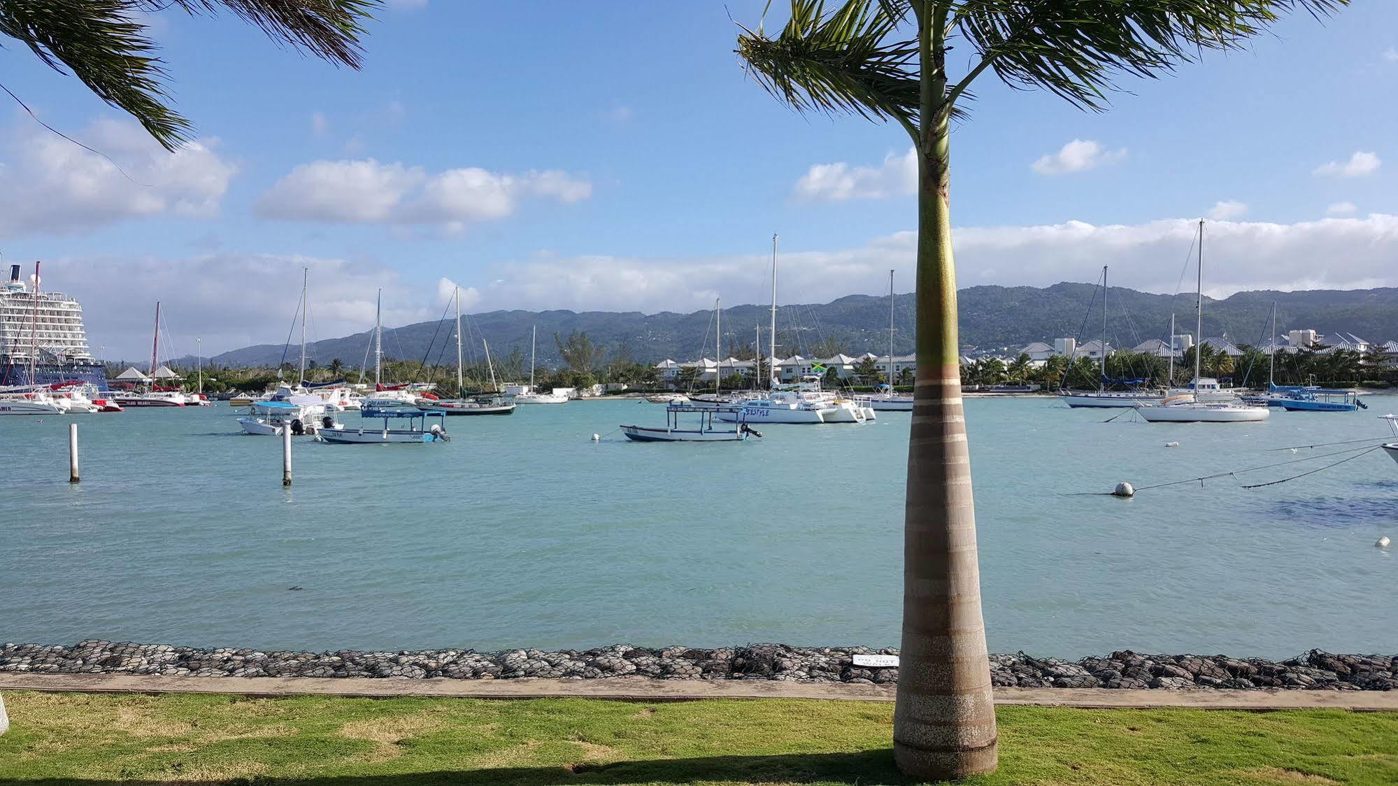 Hotel Casa Marina At Seawind Montego Bay