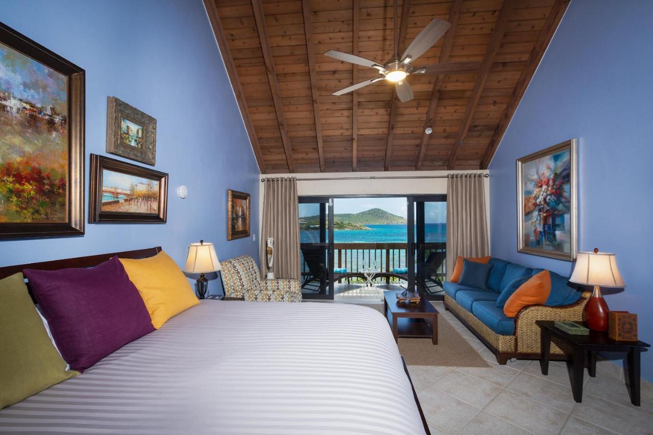 Sapphire Beach - Beachfront *