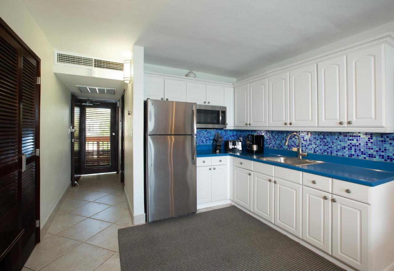 Sapphire Beach - Beachfront Apartment