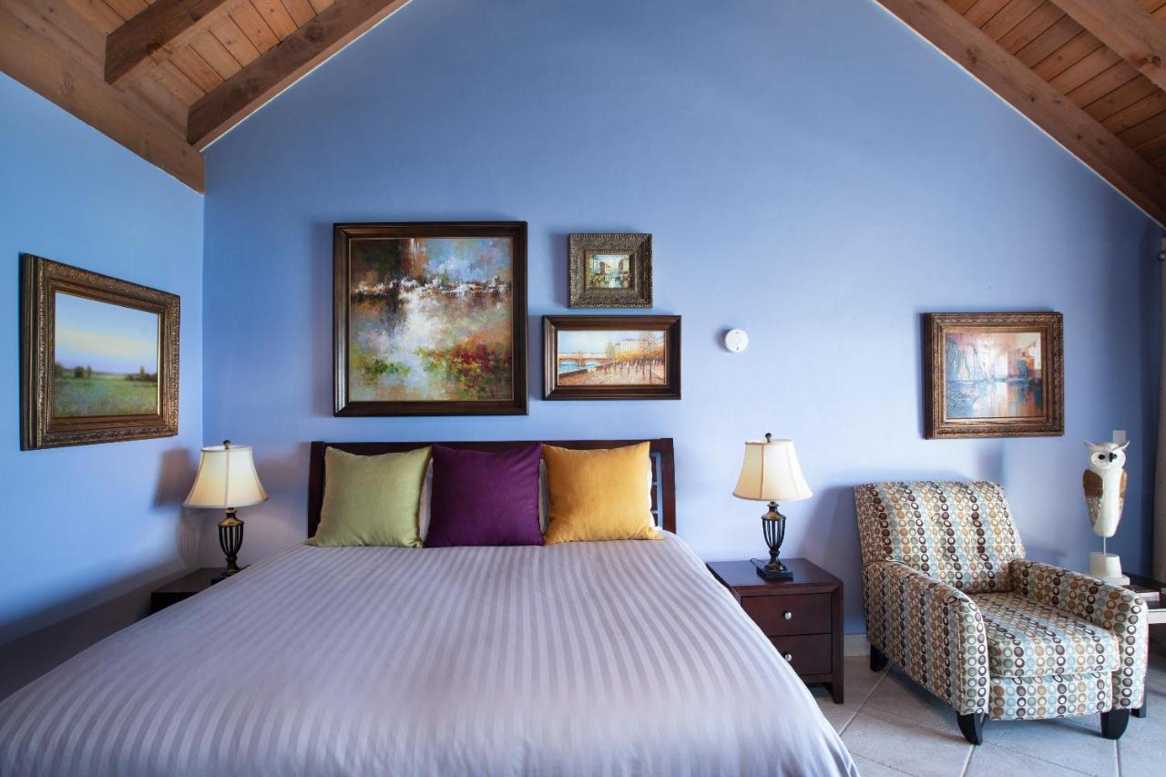 Sapphire Beach - Beachfront *