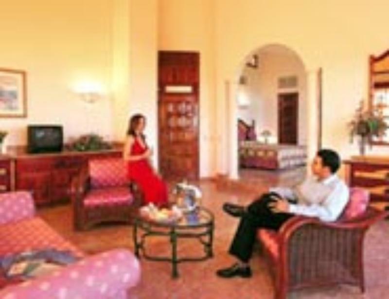 Reina Cumayasa Beach & Suites Hotel 3*