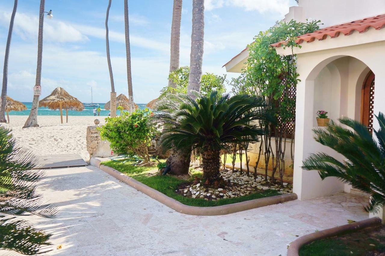 Coral Private &