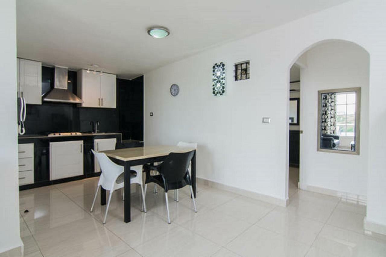 Plaza Capri Apartment