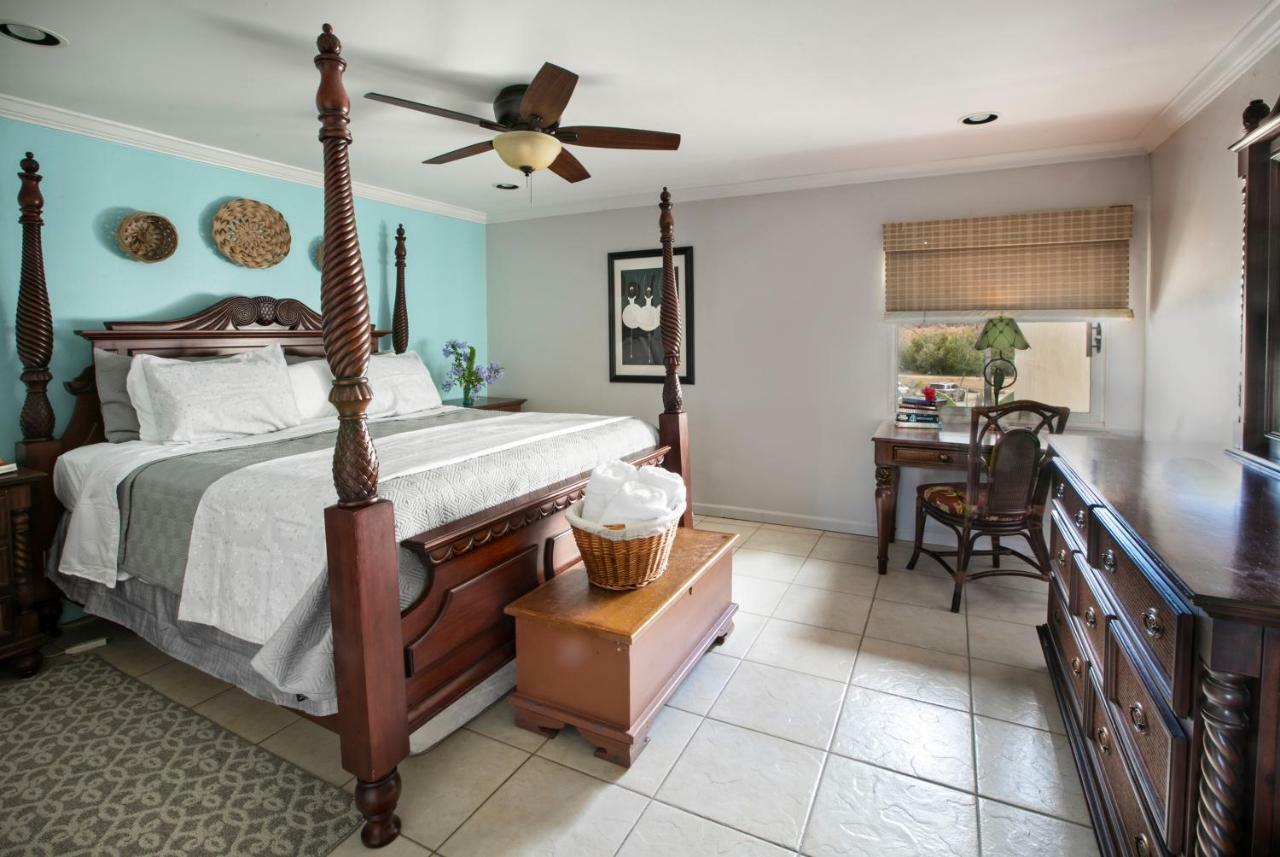 Holiday home Beachfront At Crystal Cove