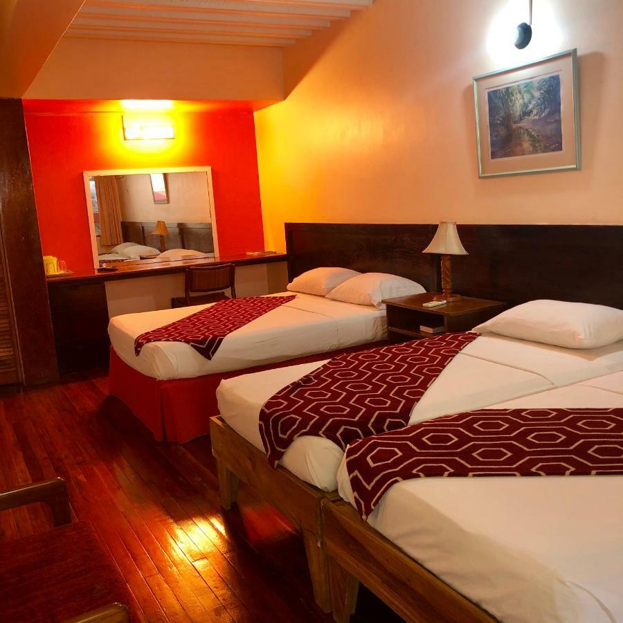 Monique's Guest house Maraval