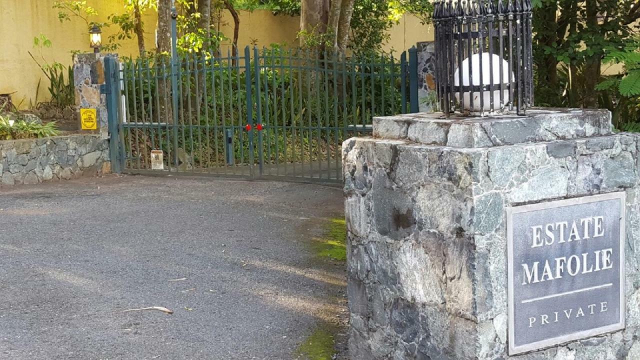Indigo Sunny 1br In Private Gated Estate Apartment *