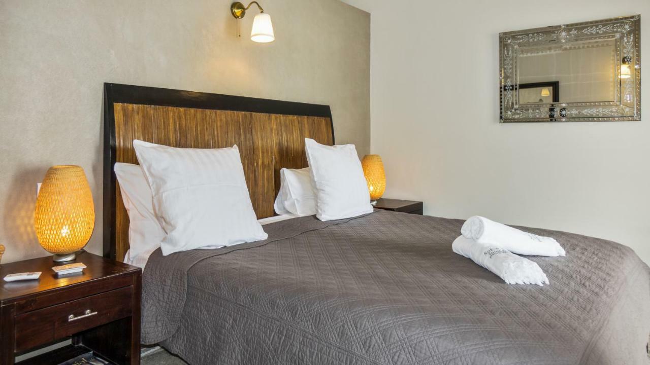 Sol E Luna Hotel 2*