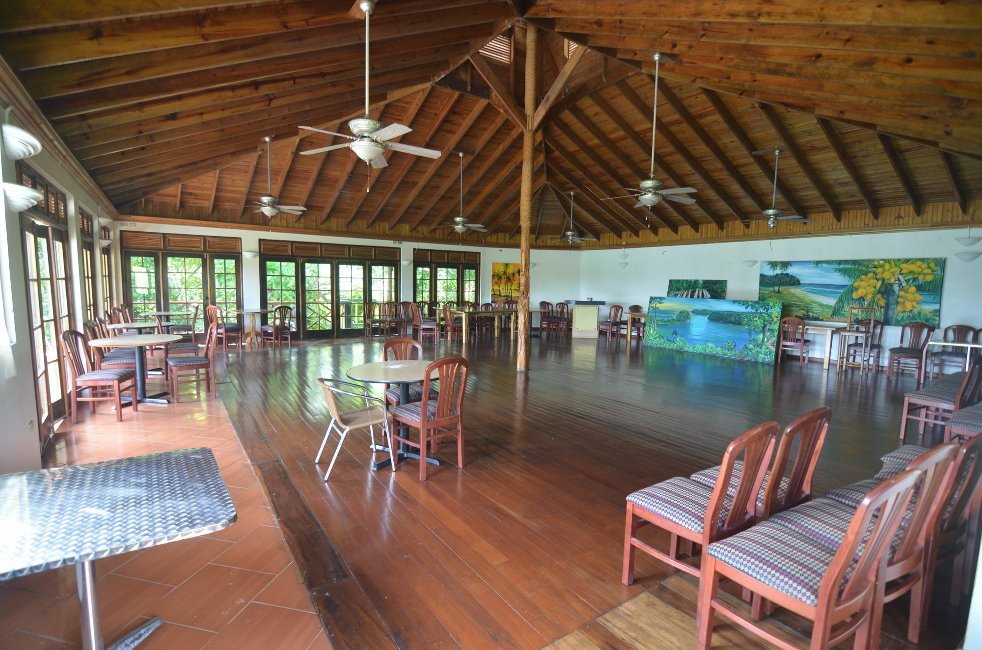 Bay View Eco & 3*