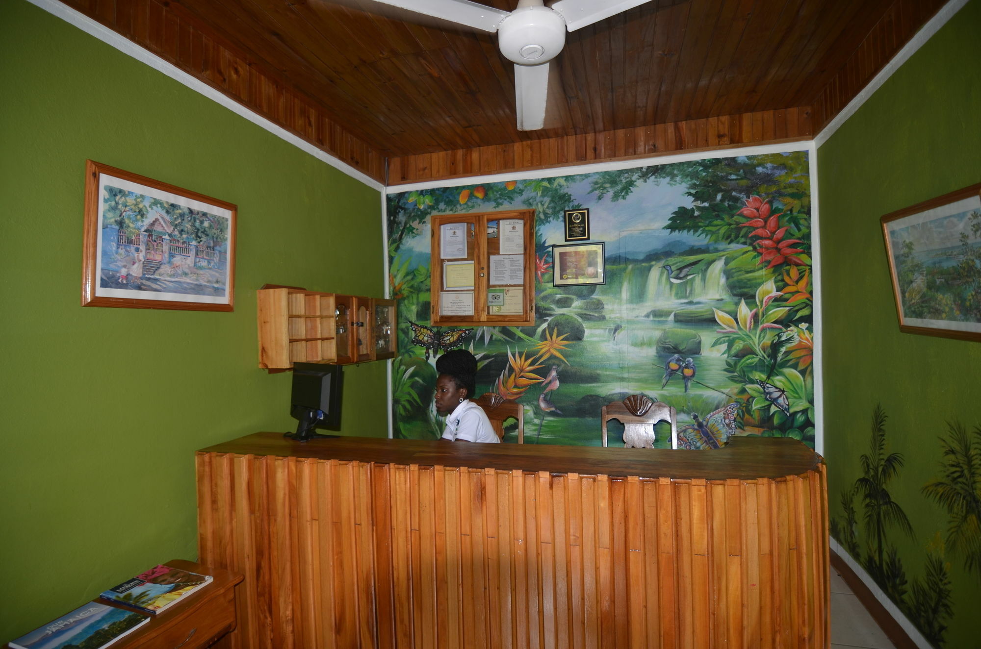 Bay View Eco & 3* Port Antonio