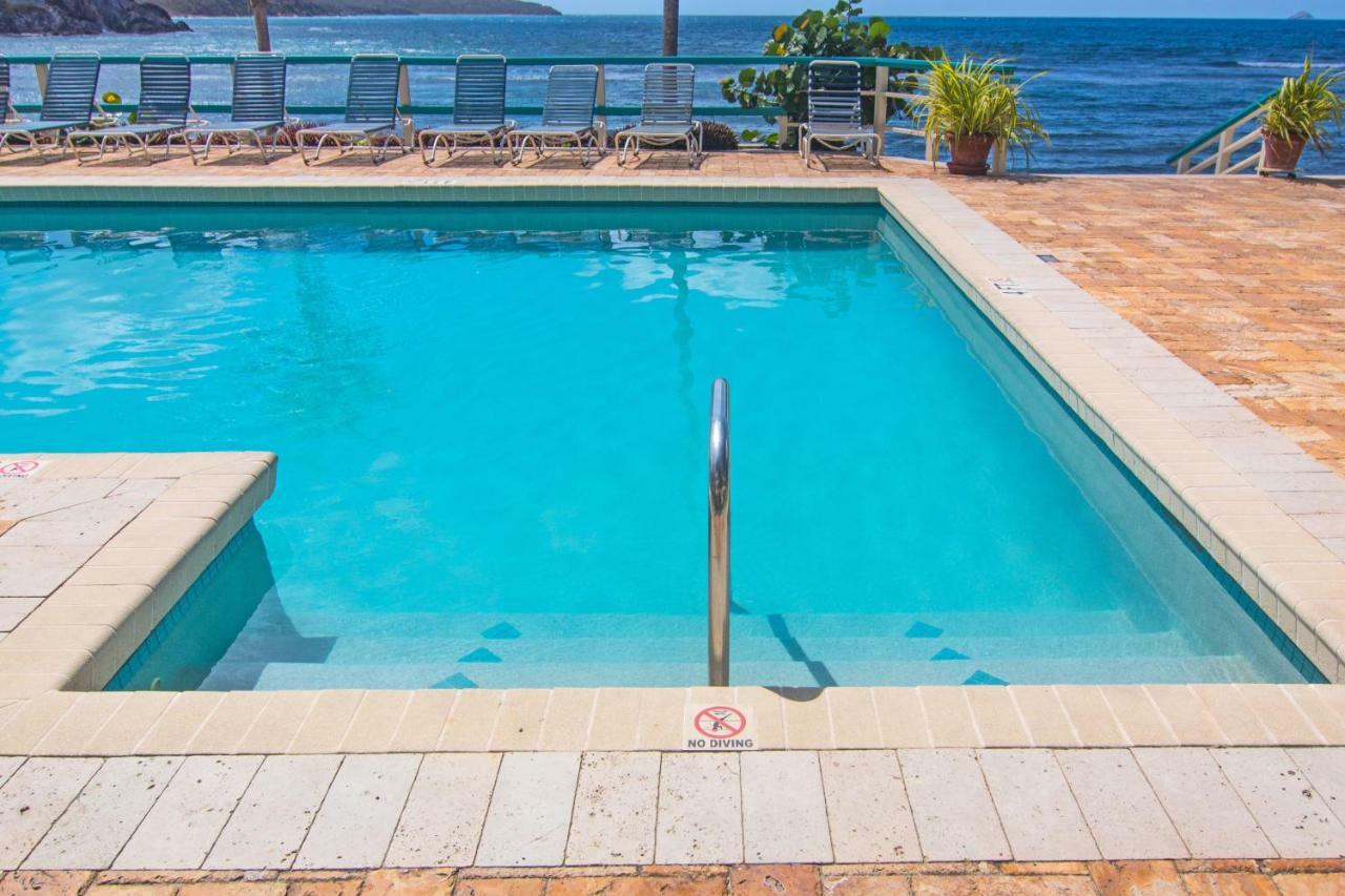 Oceanfront Watergate Villas & Bolongo