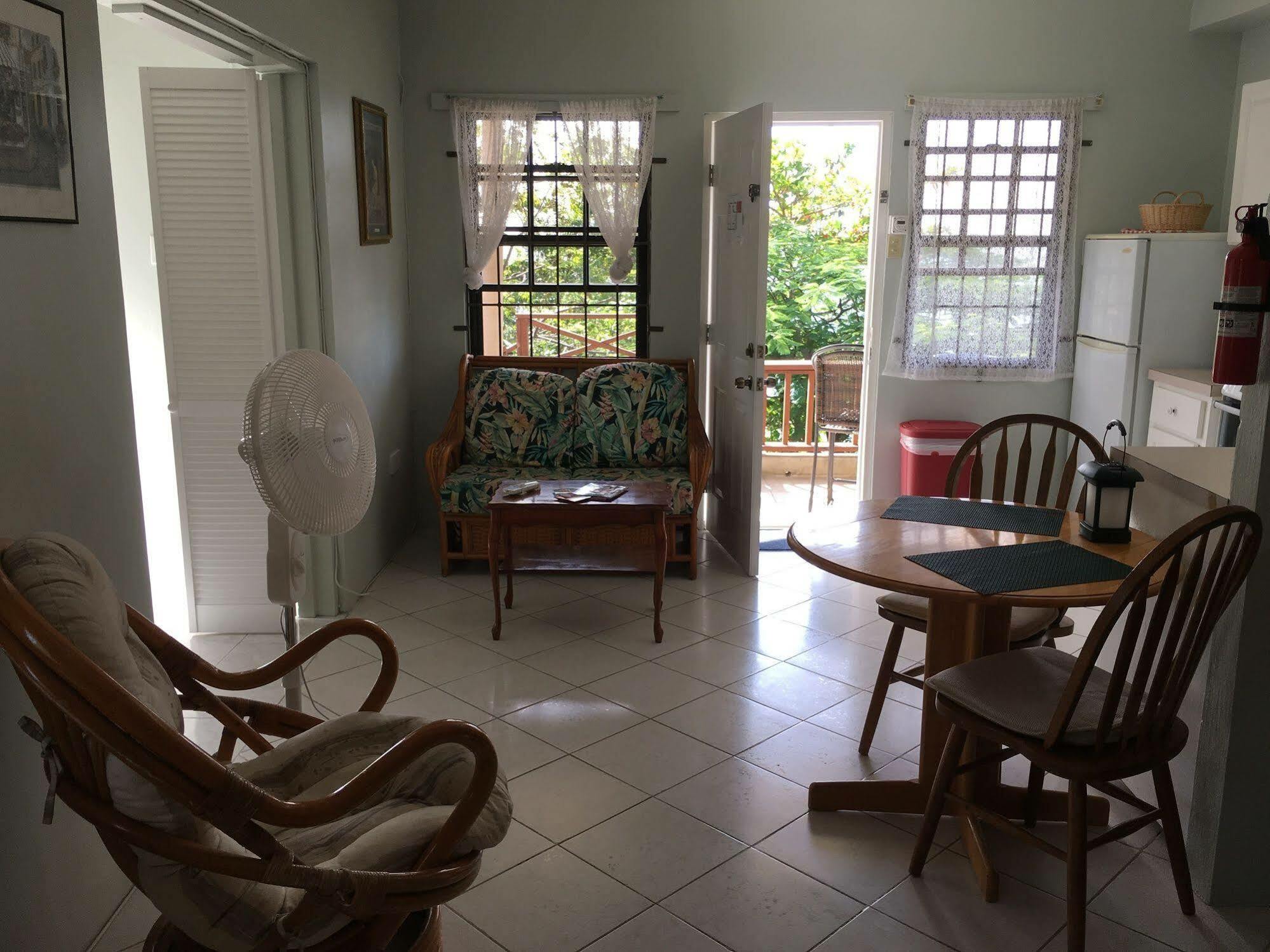 Sea Glass Place 3*