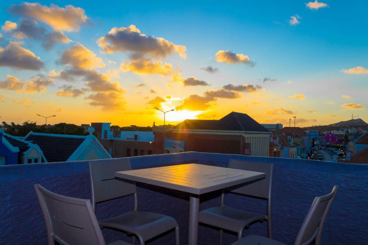 Curacao Hotel 3*