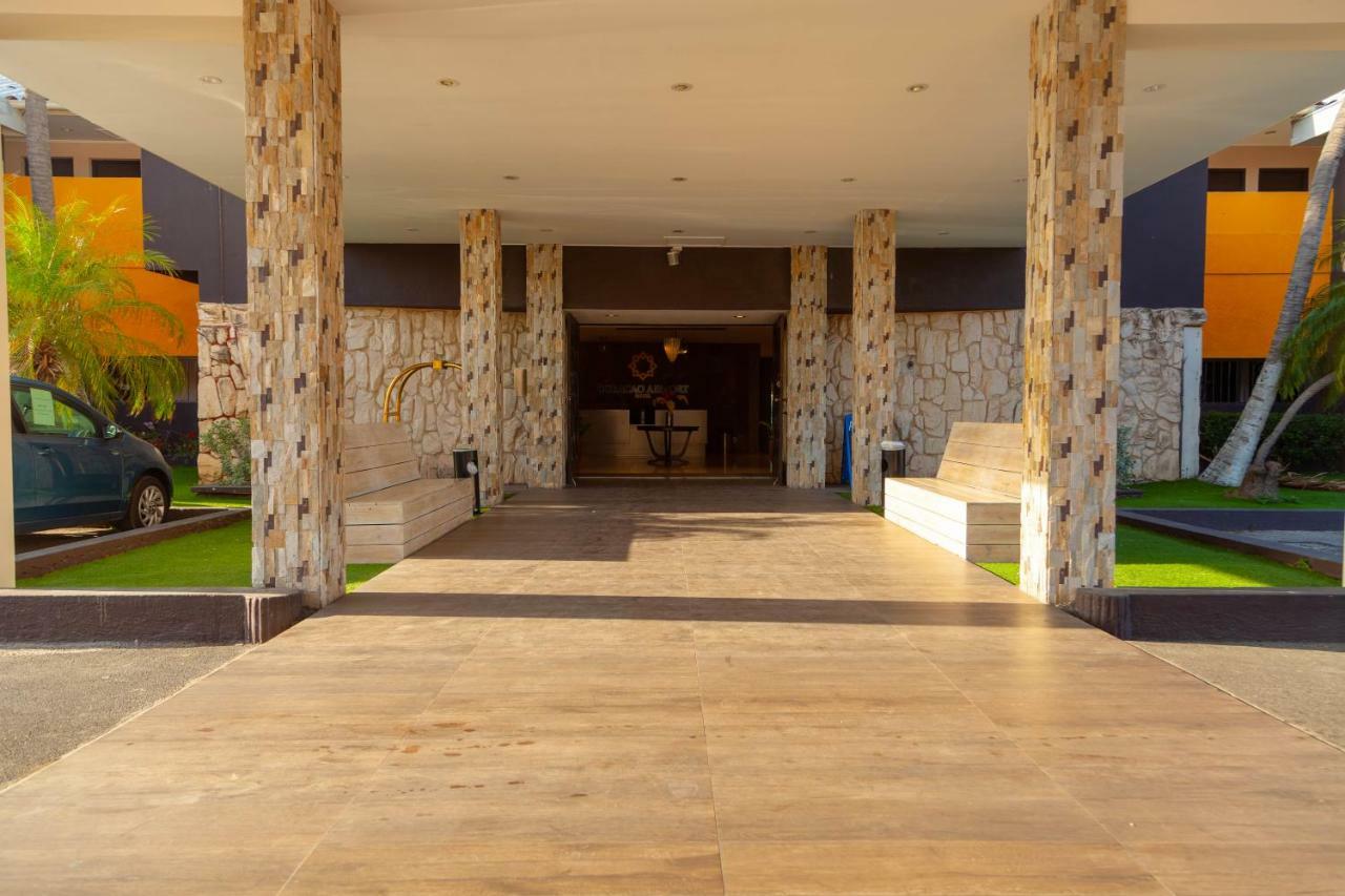 Curacao Airport 3*